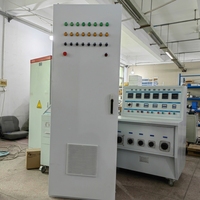 Gabinete de Control VFD Personalizado, Caja de Distribución Multi-Drive de 400A, IP55, Interfaz HMI con Bloqueo Híbrido para Automatización de Procesos Industriales