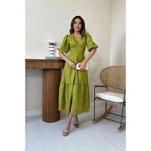 ชุดเดรสทรงเอปักลายสีเขียวพิสตาชิโอ เอวธรรมชาติ คอทรงโอ ผ้าทอ ระบายอากาศได้ดี เหมาะสำหรับใส่ในชีวิตประจำวัน สไตล์ลำลอง - Product Image 4