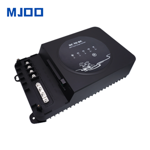 Contrôleur de <span class=keywords><strong>chargeur</strong></span> solaire <span class=keywords><strong>MPPT</strong></span> 30A <span class=keywords><strong>DC</strong></span>-<span class=keywords><strong>DC</strong></span>, <span class=keywords><strong>chargeur</strong></span> de batterie double avec application Bluetooth, 12V/24V Auto pour voiture RV bateau - Product Image 2