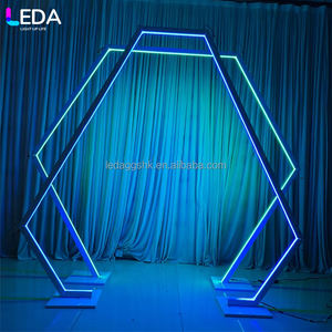 ซุ้มแต่งงานโลหะทรงเรขาคณิตดีไซน์ใหม่ของ LEDA ซุ้มเรืองแสงพร้อมไฟ LED สำหรับตกแต่งงานปาร์ตี้และงานอีเว้นท์ - Product Image 1