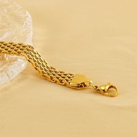 Dainty Minimalist Designs Bracelet pour femme Bracelet en acier inoxydable plaqué or 18 carats avec chaîne en maille simple