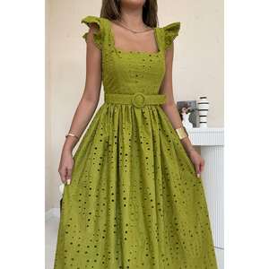 Vestido de Noche en Organza Bordado Verde Pistacho, Corte en A, Cuello Cuadrado, Cintura Natural, Hecho a Mano - Product Image 1