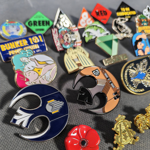 Pins de solapa de esmalte duro y blando, broches y insignias de metal con logotipo, personalizados de fábrica, de moda y bonitos, para días importantes - Product Image 5