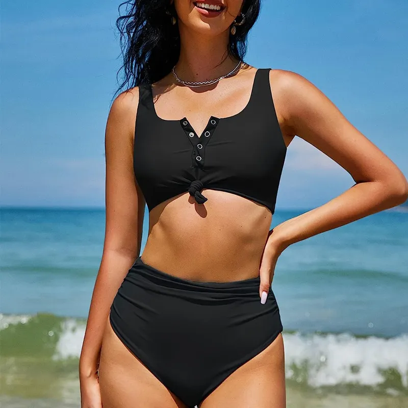 OEM 도매 럭셔리 브랜드 이름 디자이너 단색 국자 목 아름다운 블랙 섹시한 성숙한 여성 수영복 비키니 세트 새로운 2023