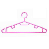 Usine de cintres en plastique de Guilin, vente directe, cintres en plastique de couleur pour vêtements et cintres en plastique antidérapants