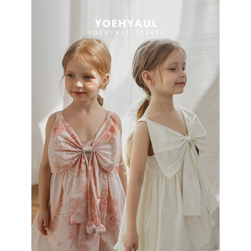 Yoehyaul LX0181 Vestido infantil sem mangas com alça de laço grande e logotipo personalizado para meninas de 1 ano, vestido de verão de algodão