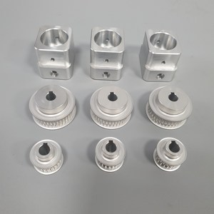 Services de fraisage CNC en <span class=keywords><strong>aluminium</strong></span> <span class=keywords><strong>anodisé</strong></span> personnalisé, EDM par fil, 3D pour composants usinés, production en série d'<span class=keywords><strong>aluminium</strong></span> - Product Image 1