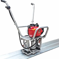 Machine de nivellement de béton vibrante à moteur thermique pour la préparation des surfaces en béton