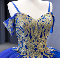 Robes de Quinceañera noires personnalisées pour filles de 15 ans, style robe de bal, avec décolleté cœur, appliques de dentelle colorées et traîne festonnée