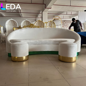 Taburete Otomano Redondo de Terciopelo Blanco LEDA con Base de Metal Dorado, Puff Cilíndrico para Alquiler en Eventos y Bodas, Taburete Decorativo de Lujo - Product Image 6