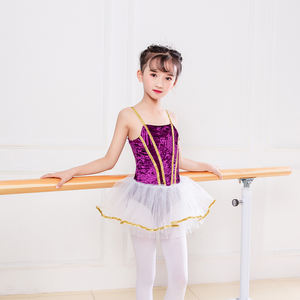 ชุดเดรสกำมะหยี่สำหรับเด็กผู้หญิงเดรสกำมะหยี่ย้อนยุคสีเทา - Product Image 5