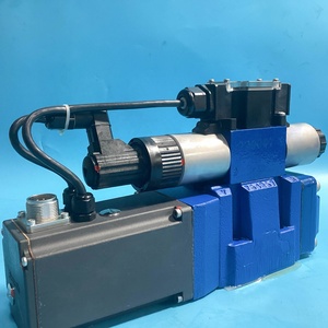 R900954256 4WRTE10V1-50L-4X/6EG24ETK31/A1M วาล์วควบคุมทิศทางแบบสัดส่วน ขนาด 10  ตอบสนองรวดเร็ว - Product Image 4