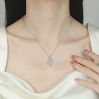 Collier pendentif en moissanite feuille de bananier texturée 2026, en argent sterling 925 plaqué or, luxe léger, vente en gros
