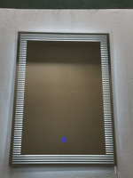 Miroirs LED rectangulaires modernes avec fonction anti-buée, écran tactile, éclairage intégré, indice de protection IP44
