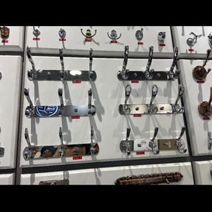 Popular Zinc Alloy Simple and Modern Clothing Hook Wall Hook Tap-screw Mounting Hook - Product Image 1