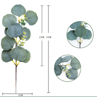 Vente en gros de plantes vertes feuilles artificielles pour l'extérieur soie eucalyptus simple branche tissu fausse plante pour décorations de bureau