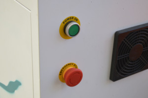 เครื่องเราเตอร์ Hot Sales 2025 1325 พร้อม PLC และมอเตอร์ 3 แกน 3.5KW สปินเดิลเดี่ยว ปั๊มเกียร์ ใช้งานง่าย - Product Image 4