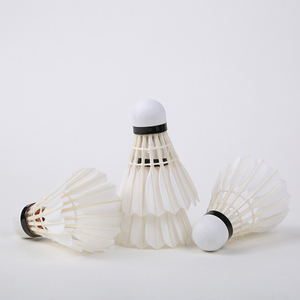 Volani da Badminton Lingmei-70 in Piuma, Confezione da 12, Resistenti per Allenamento Sportivo, per Uso Interno ed Esterno - Product Image 2