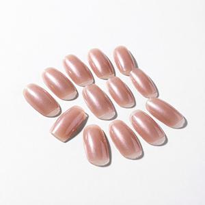 Too Cool For School Real Wear Nail Tips 25Y Uñas Artificiales con Imán Puro para el Cuidado Diario de la Piel, para Todo Tipo de Piel - Product Image 1