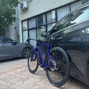Bicicleta de Carretera de Fibra de Carbono Kozo de 7.9 KG, Venta Directa de Fábrica, Shimano 105 24s, Frenos de Disco Hidráulicos, OEM CE KOZO2-SHIMANO 1 - Product Image 3