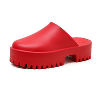 Chaussures en gros directement de l'usine, plateforme extérieure, pantoufles antidérapantes pour femme, pantoufles Baotou, pantoufles de plage design