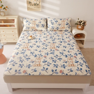 Drap plat de <span class=keywords><strong>lit</strong></span> froid en tissu antidérapant en soie de glace durable lavable en Machine douce couvre-<span class=keywords><strong>lit</strong></span> en Latex de 5mm d'épaisseur avec deux taies d'oreiller - Product Image 6