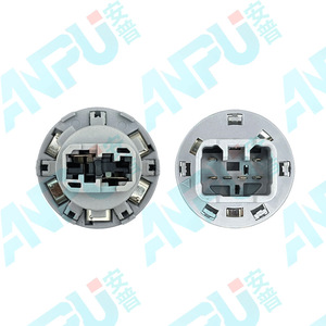 ไฟเลี้ยวท้ายโตโยต้า T20 RZ 01 A0453 สำหรับเปลี่ยนใส่ Prado 27004000LC120 ไม่รวมหลอดไฟฮาโลเจน - Product Image 1