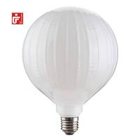 Ampoule LED intelligente RGB WIFI Globe Design unique avec télécommande Corps en verre opale Mode d'alimentation secteur