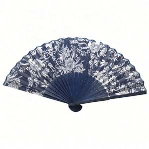 Éventail pliant 2025 en bambou, artisanat chinois en tissu, décorations florales imprimées, éventail pour femme - Product Image 4