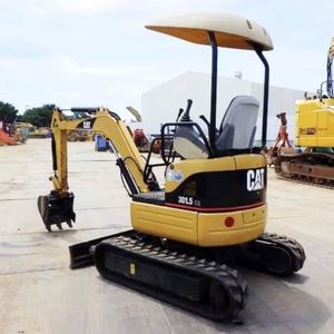 Mini-chargeuse Caterpillar d'occasion pour excavatrices 301.5/304C/303C/305E avec moteur, boîte de vitesses, engrenages et accessoires (tarière, grappin, brise-roche) - Product Image 6