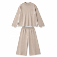 Ensemble deux pièces pull en maille brodé à poches et pantalon large pour femme – Vêtements automne-hiver en gros