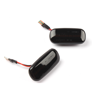 Feux de position latéraux séquentiels à LED Autodragons, couleur ambre fumée pour A3 A4 A6 B6 B7 - Product Image 3