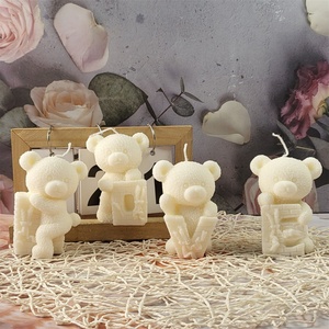 Moule en silicone ours pour bougie en résine Saint-Valentin, moule à bougie parfumée pour décoration intérieure - Product Image 1