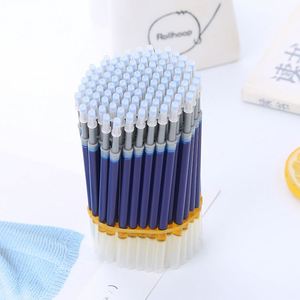 Stylo marqueur effaçable à l'eau X1106-1 argenté pour le marquage sur cuir et tissu, idéal pour la broderie, avec recharge argentée - Product Image 4