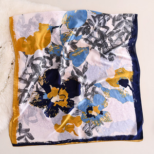 Vente en gros 2020 dernier <span class=keywords><strong>foulard</strong></span> en <span class=keywords><strong>soie</strong></span> numérique impression de luxe fleur impression longue et légère femmes <span class=keywords><strong>peinture</strong></span> <span class=keywords><strong>foulard</strong></span> en <span class=keywords><strong>soie</strong></span> - Product Image 2