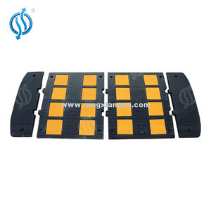 China Traffic Safety Speed Bump Goma <span class=keywords><strong>Velocidad</strong></span> Hump y Road Hump para la <span class=keywords><strong>venta</strong></span> - Product Image 4