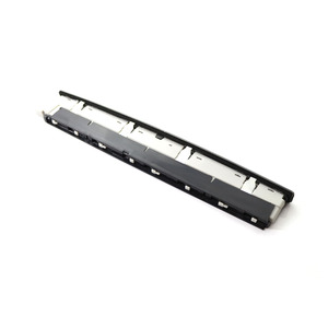 ไฟเบรกดวงที่สามแบบ LED สำหรับ Audi A4B6 Avant รุ่น High Mounted สีแดงและดำ 12V รหัสอะไหล่ M078 หมายเลข 8E9945097 - Product Image 2