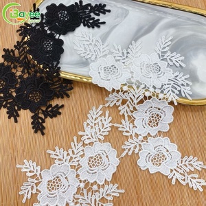 Patch en dentelle polyester soluble dans l'eau à motif ajouré, avec patch brodé personnalisé, pour couture et décoration de vêtements, vente en gros - Product Image 1