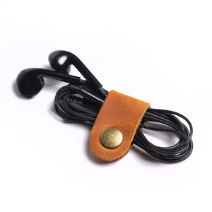 Organisateur de câbles de voyage en cuir véritable pour écouteurs, chargeurs USB, avec clip, support de rangement pour câbles de données et accessoires, personnalisable avec logo - Product Image 3