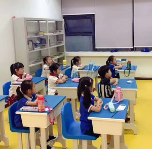 Chaise et bureau d'école en plastique de classe de tutorat bon marché pour l'école primaire - Product Image 3