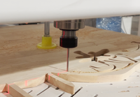 Machine de découpe de courbe de défilement de bois de bois d'alimentation automatique Scie à ruban verticale CNC Machine à bois