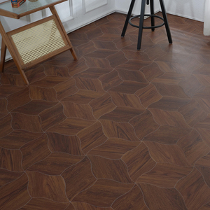 Parquet SPC OEM con Logotipo Personalizado, Aspecto de Roble, Sistema de Clic, Certificaciones SGS, CE y RoHS, Superficie Grabada, Núcleo Rígido, para Interiores de Hoteles - Product Image 1