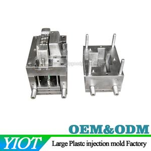 Moldeo por Inyección de Plástico Personalizado de Alta Calidad, Producto Nuevo y Popular de Fabricación China, para Luces de Reversa en Montacargas o Vehículos Industriales - Product Image 2