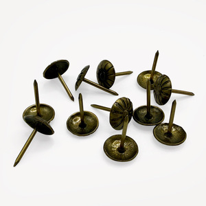 Clous décoratifs en chrysanthème Wansheng dorés WS-223 pour la tapisserie de canapé et la fixation murale - Product Image 1