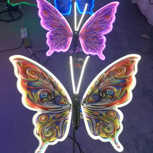 Lámpara Decorativa de Jardín LED Impermeable con Forma de Mariposa IP66 para Exteriores - Product Image 2