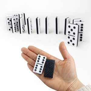 Bộ <span class=keywords><strong>Domino</strong></span> Hai Tông Màu Trắng Đen Sáu D6 Hai Tông Đặt Làm Theo Yêu Cầu Của Nhà Máy Với Chấm Đen Trong Hộp Giấy Cho Sản Phẩm Cờ Bạc Người Lớn - Product Image 5