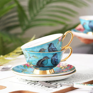 Juego de tazas de café de porcelana de hueso de lujo ligero de estilo europeo, borde dorado de cerámica, té de la tarde, taza inglesa, platillo con cuchara - Product Image 5
