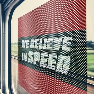 Biểu Tượng Tùy Chỉnh Có Thể Tháo Rời Đục Vinyl Kính Cửa Sổ Phim Tự Dính Một Cách Tầm Nhìn Dán In Ấn Áp phích Vật Liệu - Product Image 4