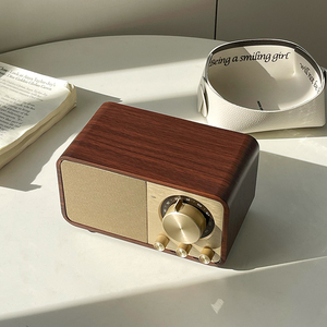 Giá Trị Cao Retro Xách Tay Cho Bluetooth Loa Với Loa Siêu Trầm Có Dây Sáng Tạo Bằng Gỗ Antenna Đài Phát Thanh Ảnh Prop 5W Pin Powered - Product Image 2