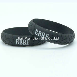 Bracelets de poignet de motocross personnalisés de haute qualité avec bande de roulement de pneu <span class=keywords><strong>MOTO</strong></span> pour les fans de <span class=keywords><strong>moto</strong></span> et de motocross, cadeaux - Product Image 2